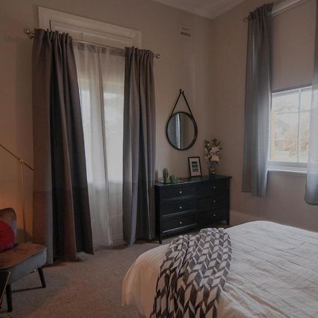 The Royal Mail Hotel Braidwood ภายนอก รูปภาพ